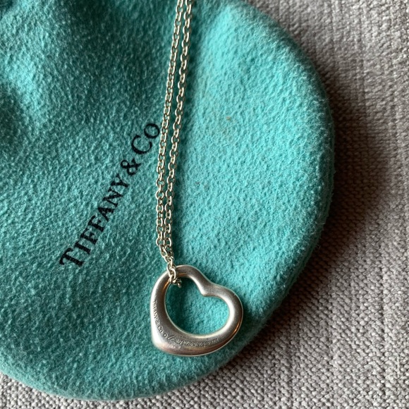 TIFFANY & CO. Open Heart Pendant - Picture 2 of 4